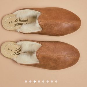 NEVER WORN SABAHS: Women's Fort Worth Brown Shearling Baba